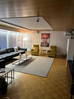 Villa Mänty 200 m2 Arkkitehdin suunnittelema kaupunkikoti rauhallinen sijainti Sauna autokatos Seinäjoki